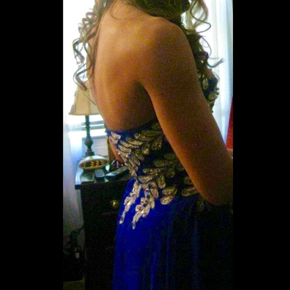 Royal Blue PROM dress with silver accents. - Picture 7 of 8